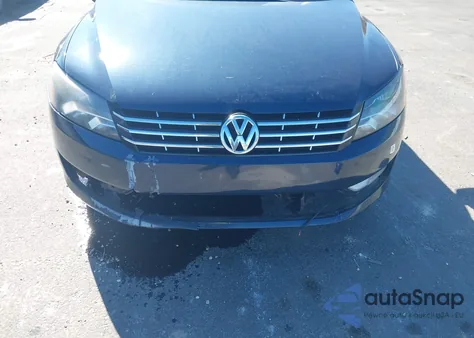 2013 Volkswagen Passat 2.5L Sel Premium z USA, uszkodzony, nr VIN 1VWCH7A39DC133784